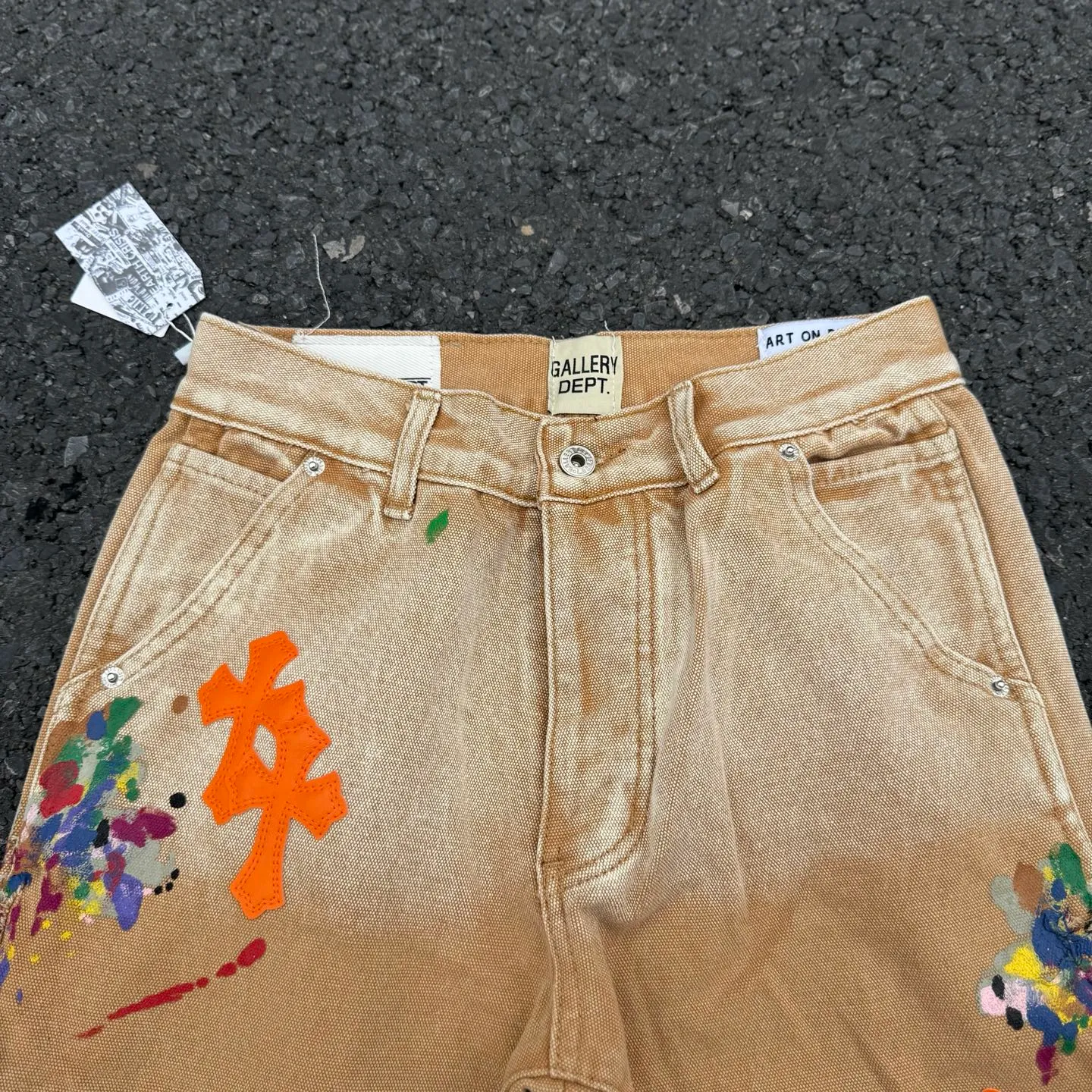 #8200 P260💰 Independent GALLERY DEPT. Vintage splash-ink splicing khaki orange cross loose washed flared jeans - truly restore the ultimate vintage texture - original hardware accessories washed and other elevators, QR code analysis are all purchased from the original factory, high degree of restoration, you are welcome to compare with certain products ~ - three-dimensional version Loose and comfortable, not picky about the figure, tall and slim, factory Seiko, original quality control, same style for men and women, can be matched with couples, versatile recommendation Essential jeans for all seasons - sizes: 28 30 32 34 36